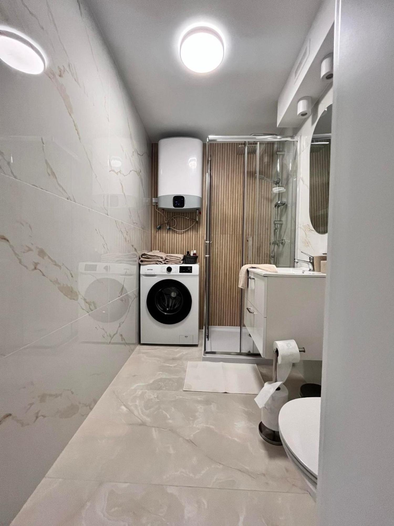 Prestige Apartment Bohaterow Warszawy Kielce Exteriör bild